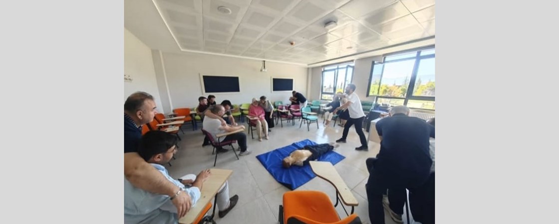 İlk Yardım Eğitimi Başarıyla tamamlandı. (Eylül 2025)